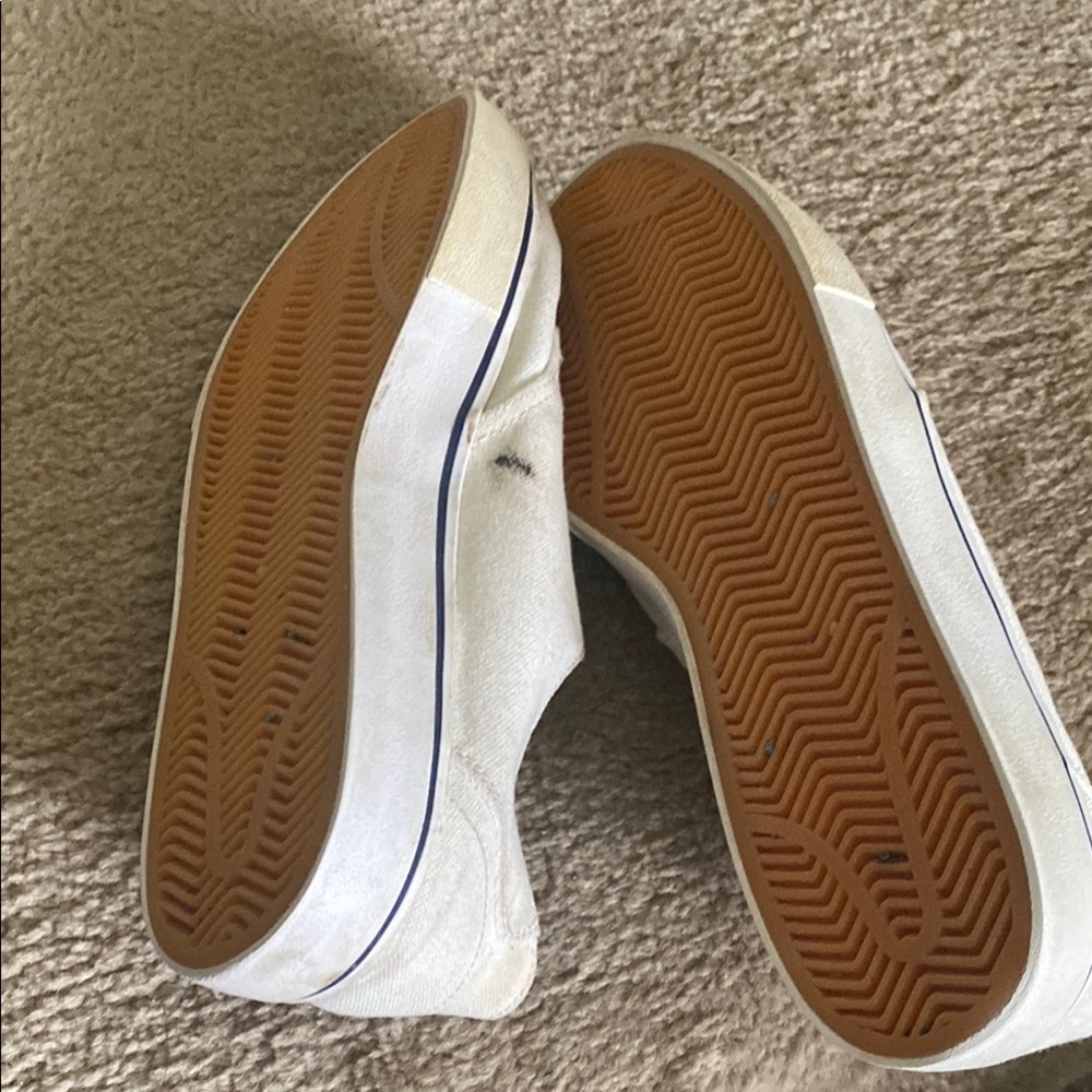 Nike White and Blue Women's Sneakers - Picture 3 of 9